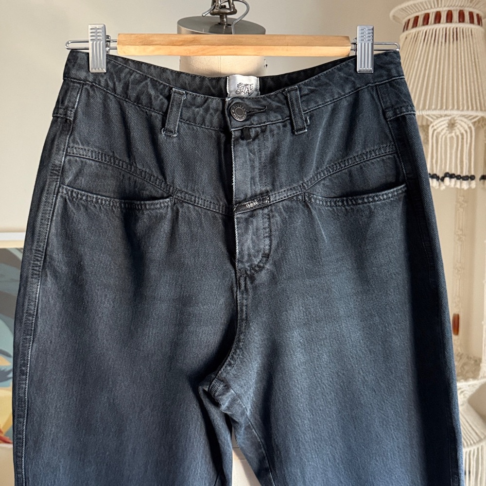 Marithé + François Girbaud
 Closed Black Denim Pants S144